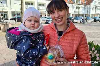 Mit der Lupe die Osternester gesucht