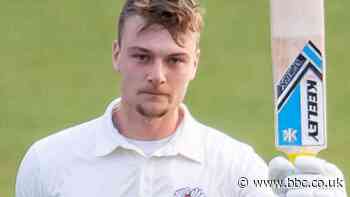 County Championship: Yorkshire in strong position on day one against Leicestershire