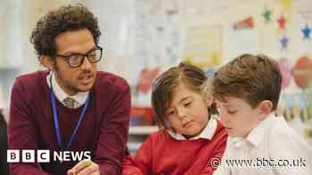 Head teachers in England reject pay offer