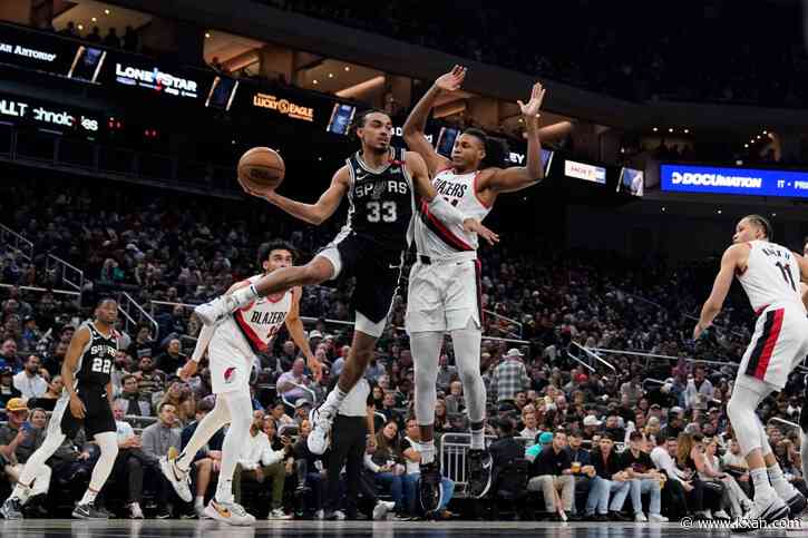 Bates-Diop leads Spurs past Blazers in inaugural Austin game