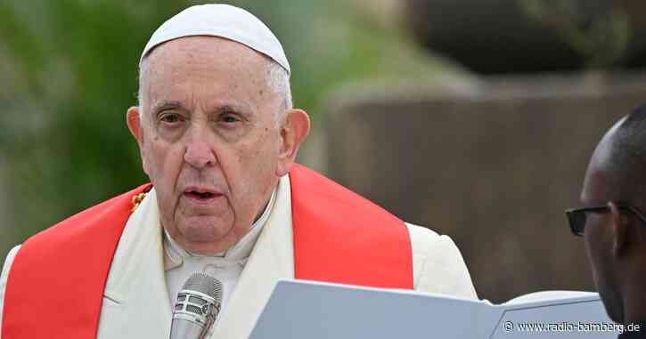 Papst Franziskus verzichtet auf Teilnahme am Kreuzweg