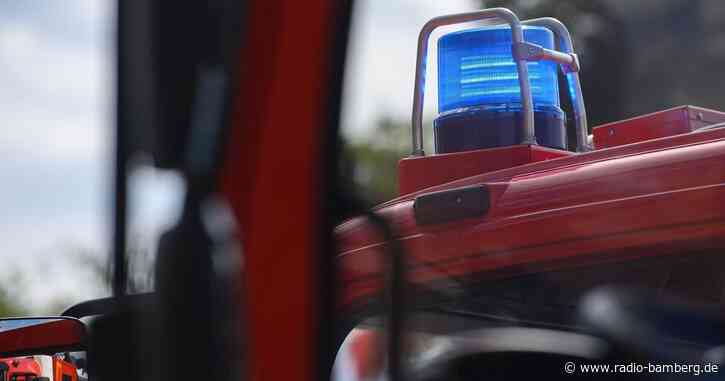 Ein Verletzter bei Unfall mit Feuerwehrfahrzeug