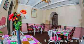 ‘Wow! What a find!’ - Number one rated restaurant on East Yorkshire coast is colourful hidden gem