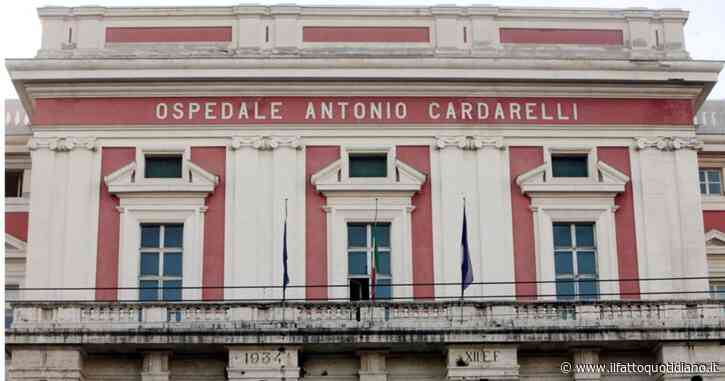 Macchinista 20enne della Grimaldi Lines “rimpatriato con le gambe rotte”. La denuncia della famiglia: “Legato al letto con i cavi”