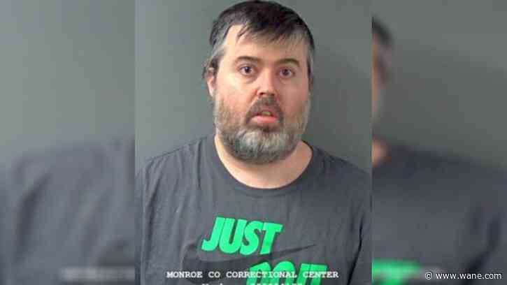 Docs: Bloomington man brings 2-year-old to meet teen decoy