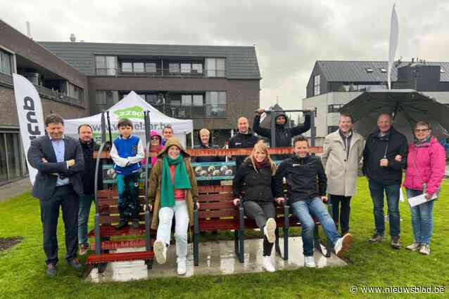 Vorselaar heeft eerste beweegbank officieel in gebruik genomen: “Volhouden is de boodschap”