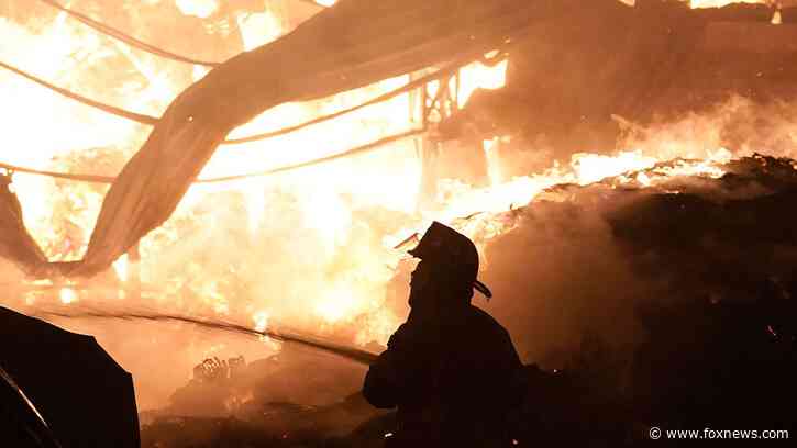200 firefighters in Mexico City battle huge blaze at wholesale market