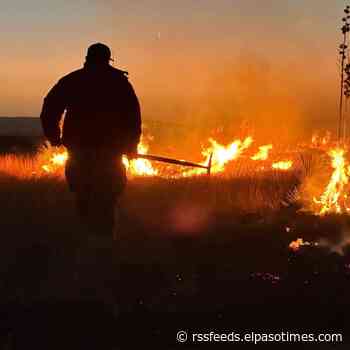 Desert Haven wildfire burns 3,500 acres outside El Paso along Hudspeth County Line