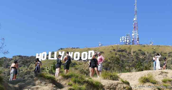 Der HOLLYWOOD-Schriftzug wird 100