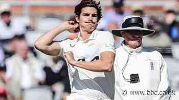 County Championship: 2022 winners Surrey hold sway against Lancashire