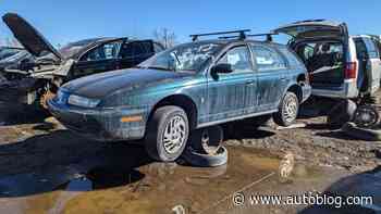 Junkyard Gem: 1998 Saturn SW2 wagon
