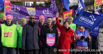 NASUWT teachers in England to be re-balloted on strikes after pay offer rejected