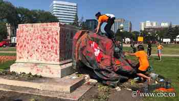 Queen Victoria statue at Manitoba legislature might not be replaced, minister says