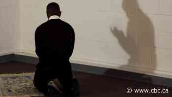 Quebec Muslim associations denounce government ban on prayer rooms in schools