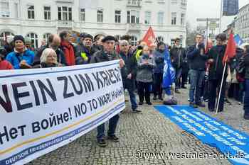 Mehr als 200 demonstrieren in Bielefeld für den Frieden