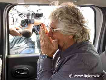 "È morto un italiano, imbecille". Bufera sul post pro Palestina di Grillo