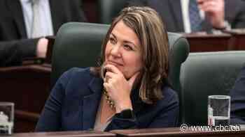 Alberta premier offers new version of why she contacted Pawlowski before criminal trial