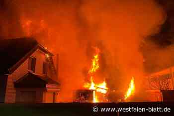 Bielefeld: Drei Wohnhäuser in Flammen