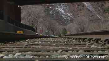 Federal, state and local leaders oppose “oil train” through Glenwood Canyon