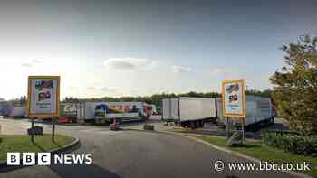A14 Cambridge Services: Thieves cut open more than 30 lorries