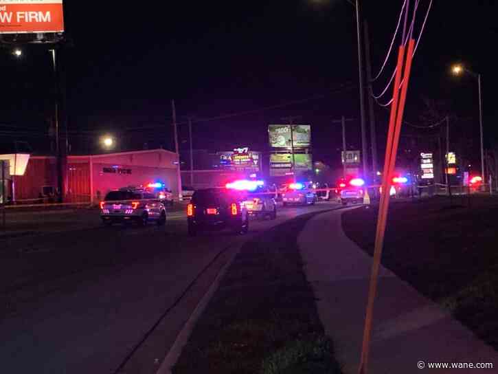 Woman in custody after police chase leads to crash north of downtown Fort Wayne