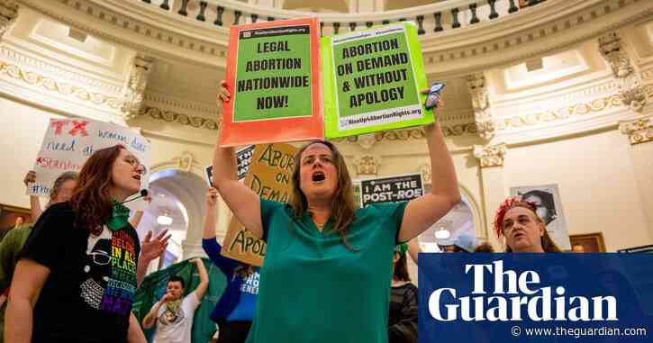 Democrats condemn judge’s ‘draconian’ decision threatening abortion drug