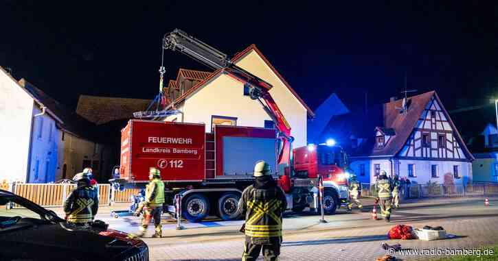 Schwerlast-Einsatz für Rettungskräfte: Kran hilft bei Patientenrettung