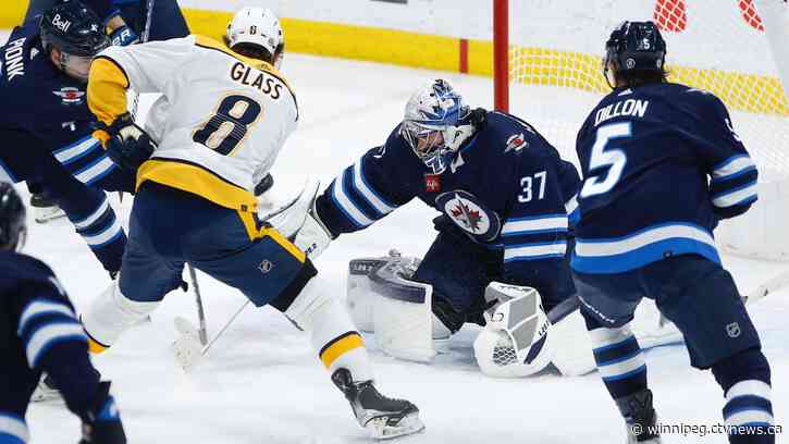 Jets edge Predators 2-0 in wild-card showdown