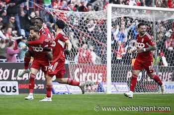 Union en Antwerp naderen: Genk gaat in drie minuten kopje onder bij gretig Standard