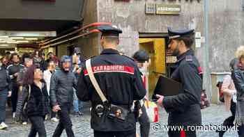 A Pasqua boom di turisti e borseggiatori: raffica di arresti in metro