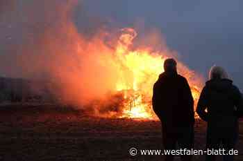 Schöne Tradition: Ostern brennen die Feuer im Lübbecker Land