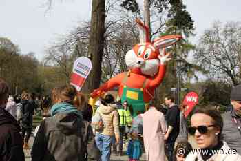 Tausende Kinder auf Ostereiersuche im Schlossgarten