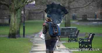 Met Office two-day weather warning as 60mph winds and heavy rain sweep in
