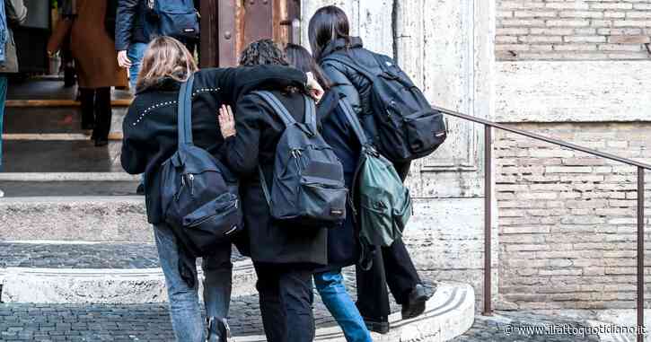 In Italia un giovane su quattro a rischio povertà: il nostro Paese tra i 5 peggiori in Ue per le condizioni economiche di chi ha tra 15 e 29 anni