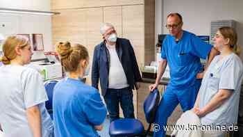 Klinikum Hochsauerland: Merz begleitet Frühschicht und Twitter-User spotten