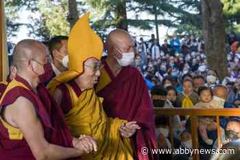 Dalai Lama apologizes after video shows him kissing boy