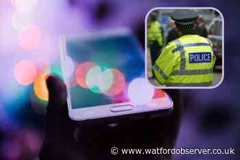 Hertfordshire teens blackmailed over intimate photos