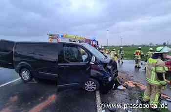 FW-KLE: Verkehrsunfall mit eingeklemmter Person am Tweestrom