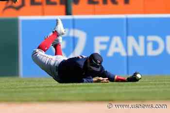 Red Sox Slugger Adam Duvall Going on IL With Fractured Wrist