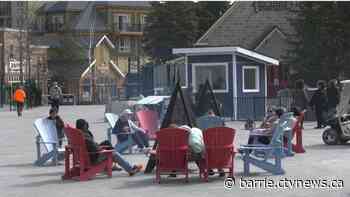 Tourists flock to popular local destinations as temperatures rise