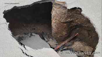 Collapsed sewer main causes sinkhole in Minneapolis