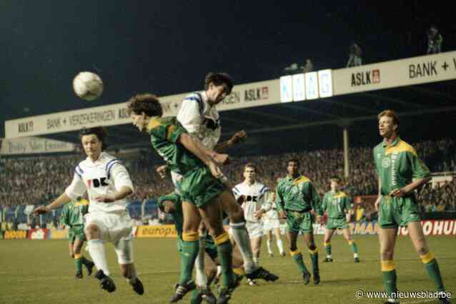 Ex-Buffalo’s Eric Viscaal en Frank Dauwen halen herinneringen op aan die eerste ‘Gentse’ Europese kwartfinale: “We speelden zo defensief, Bergkamp raakte echt geïrriteerd”