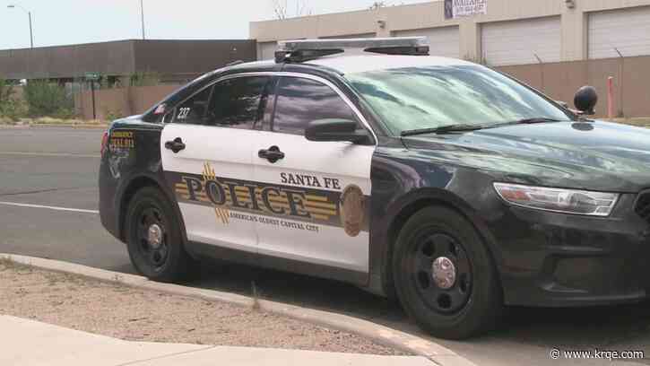 Santa Fe Police rescue lost hiker
