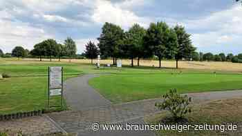 Mitglieder des Bokensdorfer Golfclubs werden zu Baumspendern