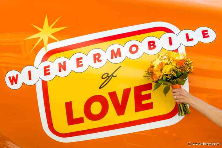 Oscar Mayer offers meat-tacular elopement opportunity in Las Vegas