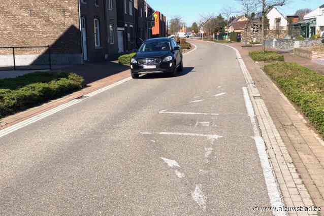 Moesten bloembakken in de Groenstraat verdwijnen op vraag beheerder trajectcontroles?