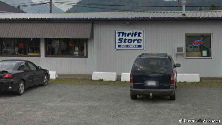 Agassiz thrift store set on fire, suspect arrested