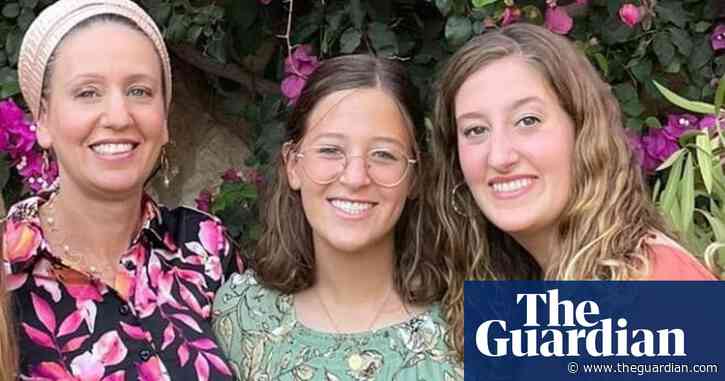 Mother of British-Israeli sisters killed in West Bank shooting dies