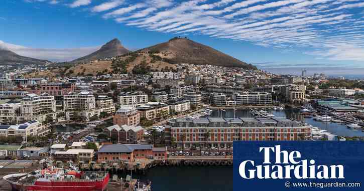 Swimming pools of the rich driving city water crises, study says