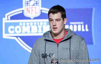 Tanner McKee visits Vikings